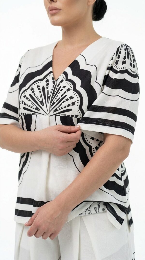 Monochrome Butterfly Print Two-Piece Set Monochrome Butterfly Print Two-Piece Set