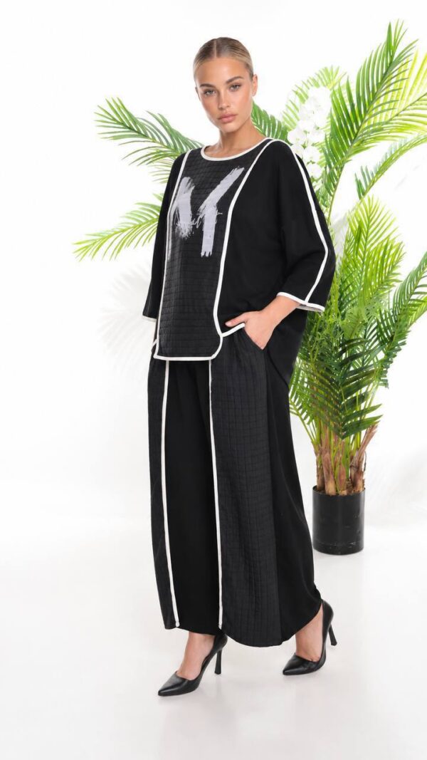 tg_b4110a8da1fdb035 Black Textured Two-Piece Set with White Trim