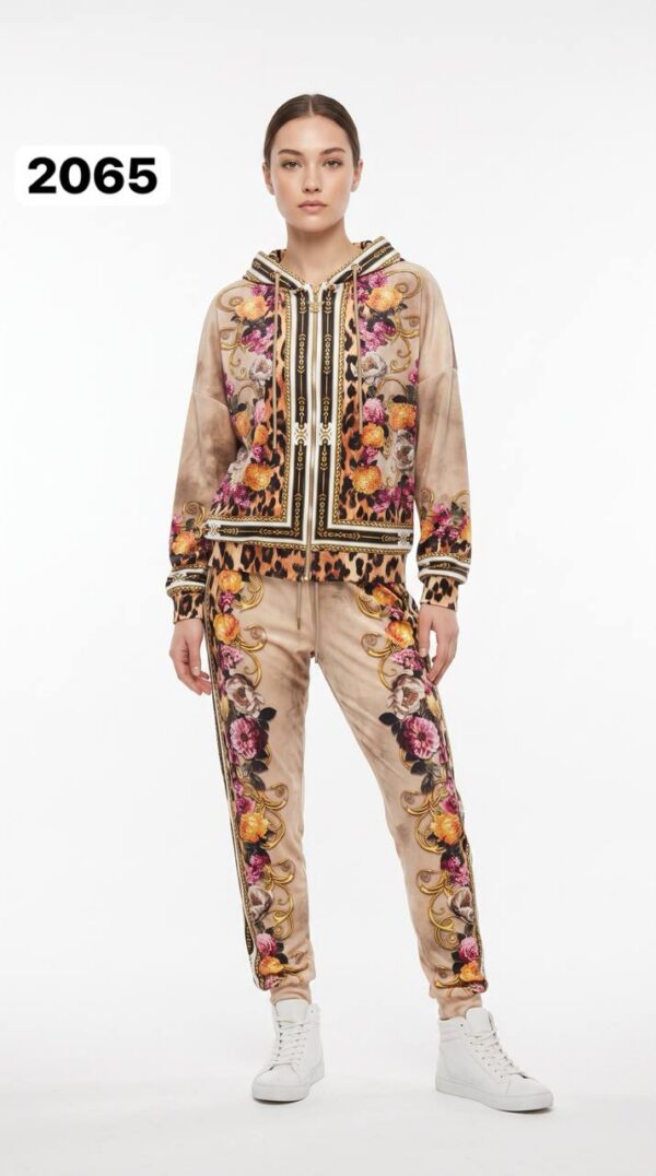 Premium Velvet Embroidered Tracksuit - Luxury Two-Piece Set