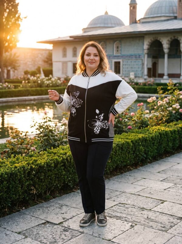 tg_abb6ae08f277c1d4 Premium Color-Block Jacket with Floral Embroidery