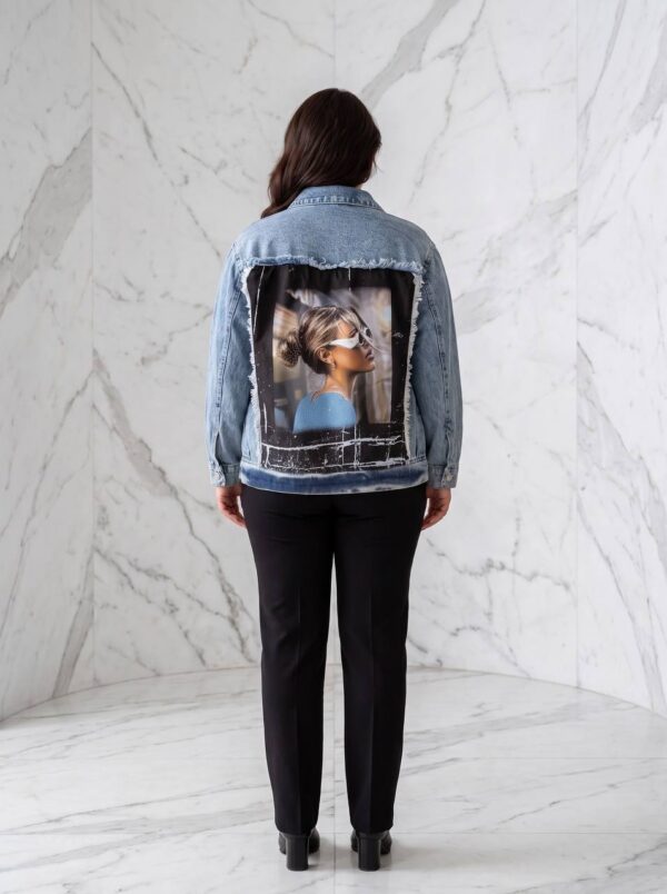 tg_176f7acf201a6669 Premium Denim Jacket with Graphic Print
