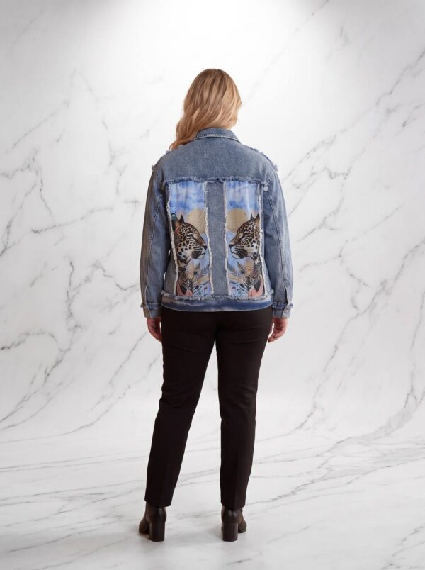 tg_7af71749e572ef13 Premium Denim Jacket with Embroidered Pockets