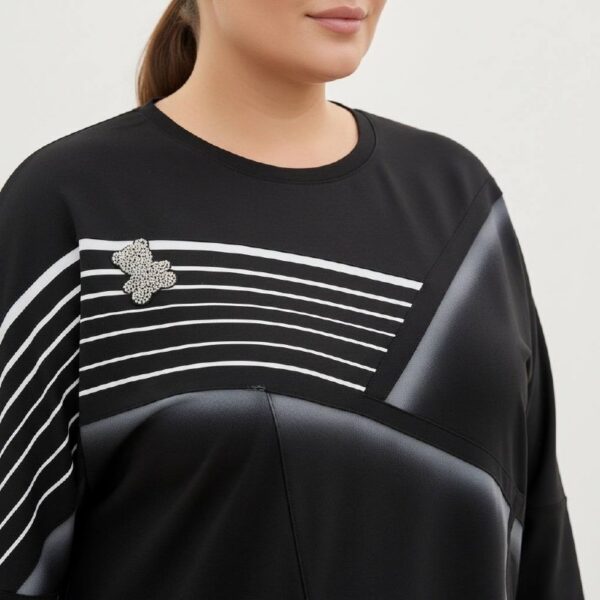 tg_95c450c89bb10f58 Premium Black & White Striped Blouse - Wholesale