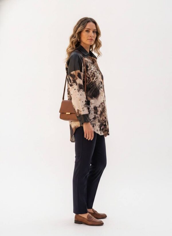 tg_d4f3d14cbe484d16 Premium Patterned Button-Up Shirt