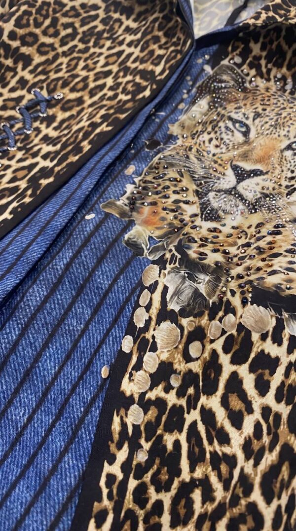 tg_7567547ed1059114 Premium Leopard Print Shirt with Animal Graphic