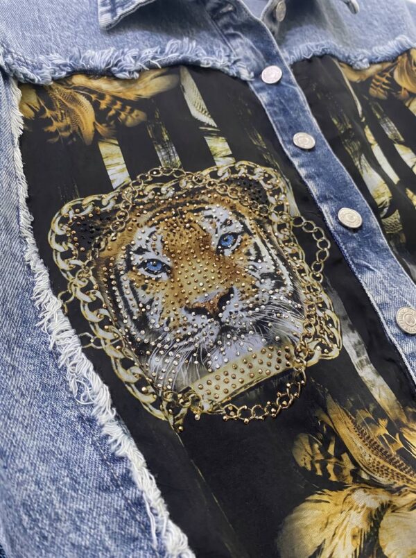 tg_ac105c55ccc2fec5 Premium Denim Jacket with Tiger Graphic Print