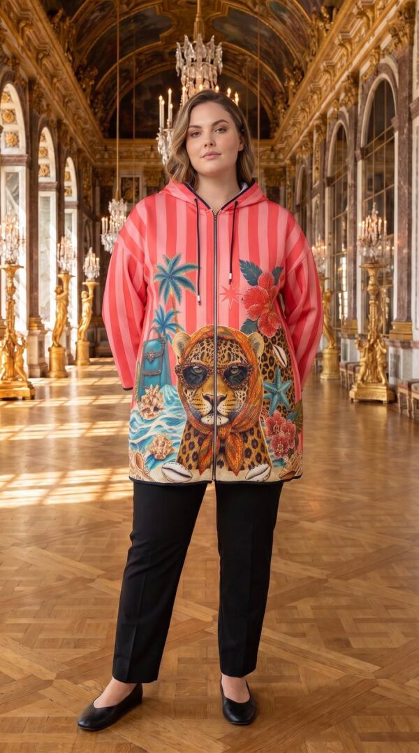 tg_1ba58c99a48fddd9 Premium Striped Hooded Coat with Artistic Animal Print